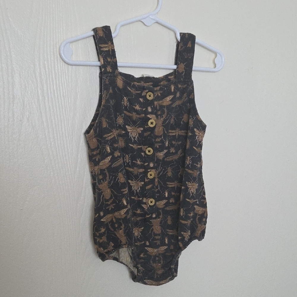 Black and Brown Button-Up Bubble